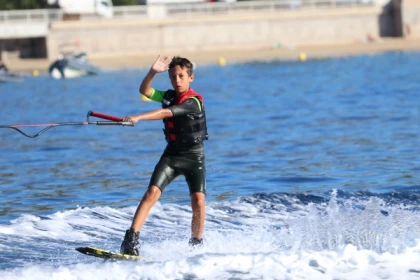 Water skiing and Wakeboarding - Expérience Côte d'Azur