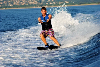 Ski nautique - Saint-Raphaël - app.name