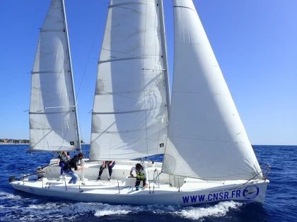 Discovery trip on Echo 90 sailboat - Expérience Côte d'Azur