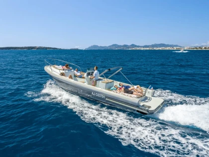 Private Sea Outing with Skipper - Expérience Côte d'Azur