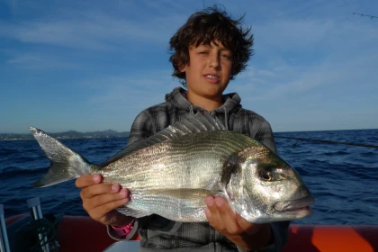 Coastal & Family Fishing Trip by Boat - Expérience Côte d'Azur