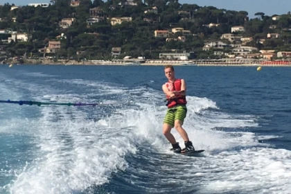 Water skiing and Wakeboarding - Expérience Côte d'Azur