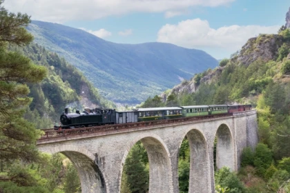 Train des Pignes - Coach excursion - Expérience Côte d'Azur