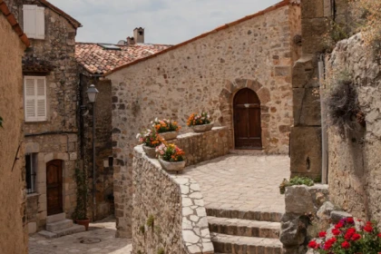Guided tour Callian - Expérience Côte d'Azur