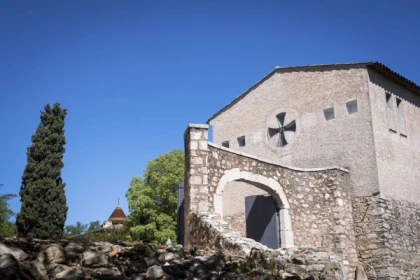 Commanderie de Peyrassol - Self-guided tour Art Vignes & Forêt - Expérience Côte d'Azur