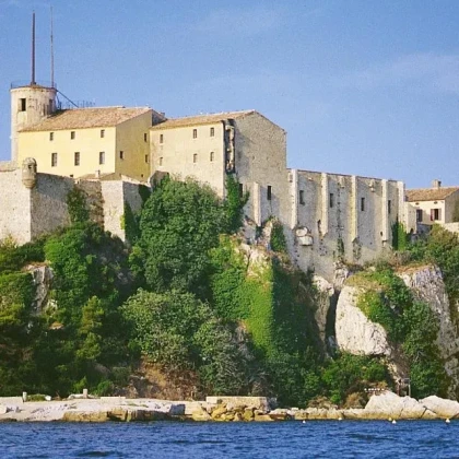 Visiter l'ile Sainte-Marguerite - fort royal