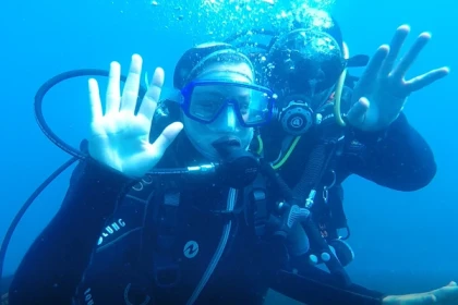 First scuba-diving experience near Cannes