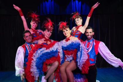 Cabaret "Francky folies" Bus excursion to Aix en Provence - Expérience Côte d'Azur