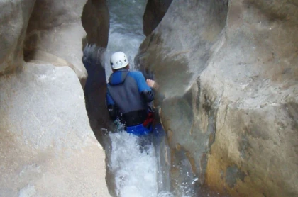 Canyon sportif de Riolan – Journée canyoning aventure dans la vallée de l’Estéron (Alpes-Maritimes) - app.name