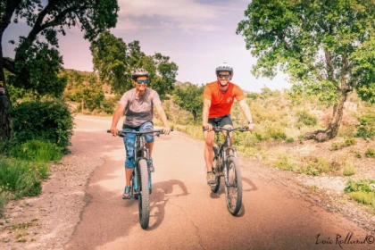 Esterel/Mediterranean Tour - Kayak & electric mountain bike - Expérience Côte d'Azur