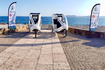 City tour by taxi-bike - Seaside - Expérience Côte d'Azur