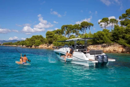 Demie-Journée privée en bateau : Ile d'or & Calanques de l'Esterel - app.name