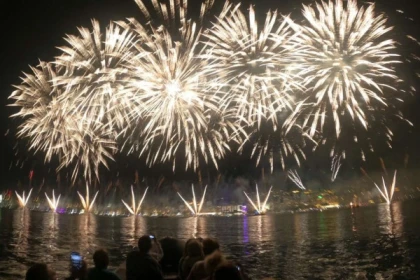 PRIVATE Catamaran SUNSET + FIREWORKS trip (6h) - NOMAD3 - Expérience Côte d'Azur