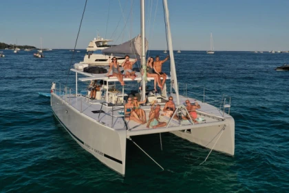 PRIVATE Catamaran SUNSET + FIREWORKS trip (6h) - NOMAD3 - Expérience Côte d'Azur