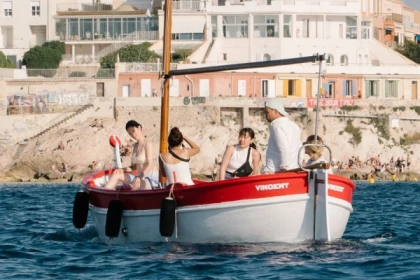 Daycruise aboard a traditional barquette - Expérience Côte d'Azur