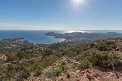 Esterel land & sea Day trip with meal - Expérience Côte d'Azur
