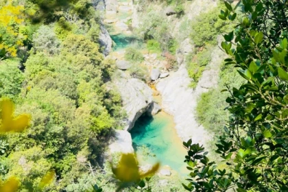 Guided Descent in Canyon Barbaira wonderful crystal pools in Liguria. - Expérience Côte d'Azur