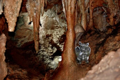 Visit with treasure hunt in the cave - Expérience Côte d'Azur