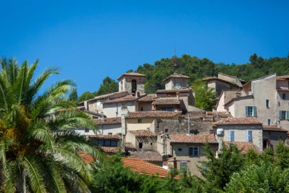 Guided tour of the village of Seillans - Expérience Côte d'Azur
