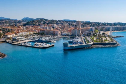 Saint Raphaël, town center