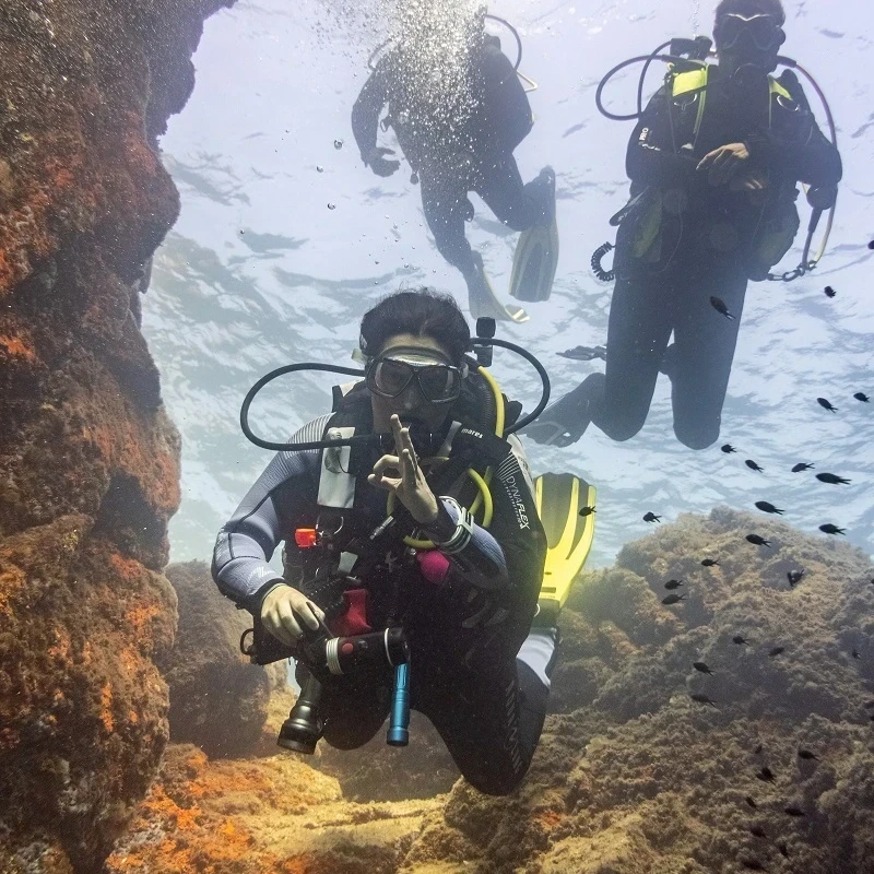 Scuba diving Cap Dramont