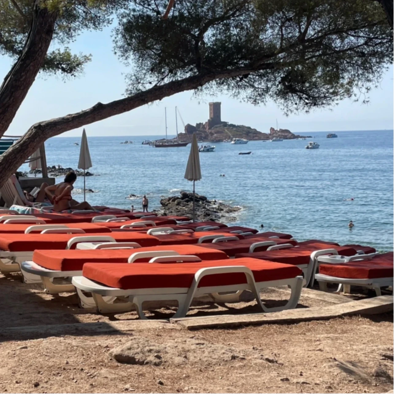 Private beach ile d'Or Saint-Raphael