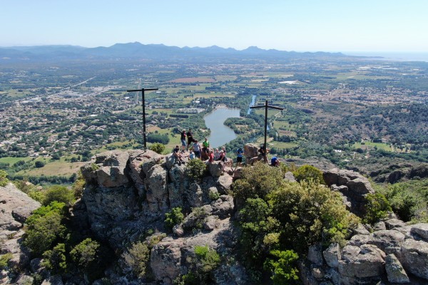 The Roquebrune Rock ascent - Roquebrune-sur-Argens - Expérience Côte d'Azur