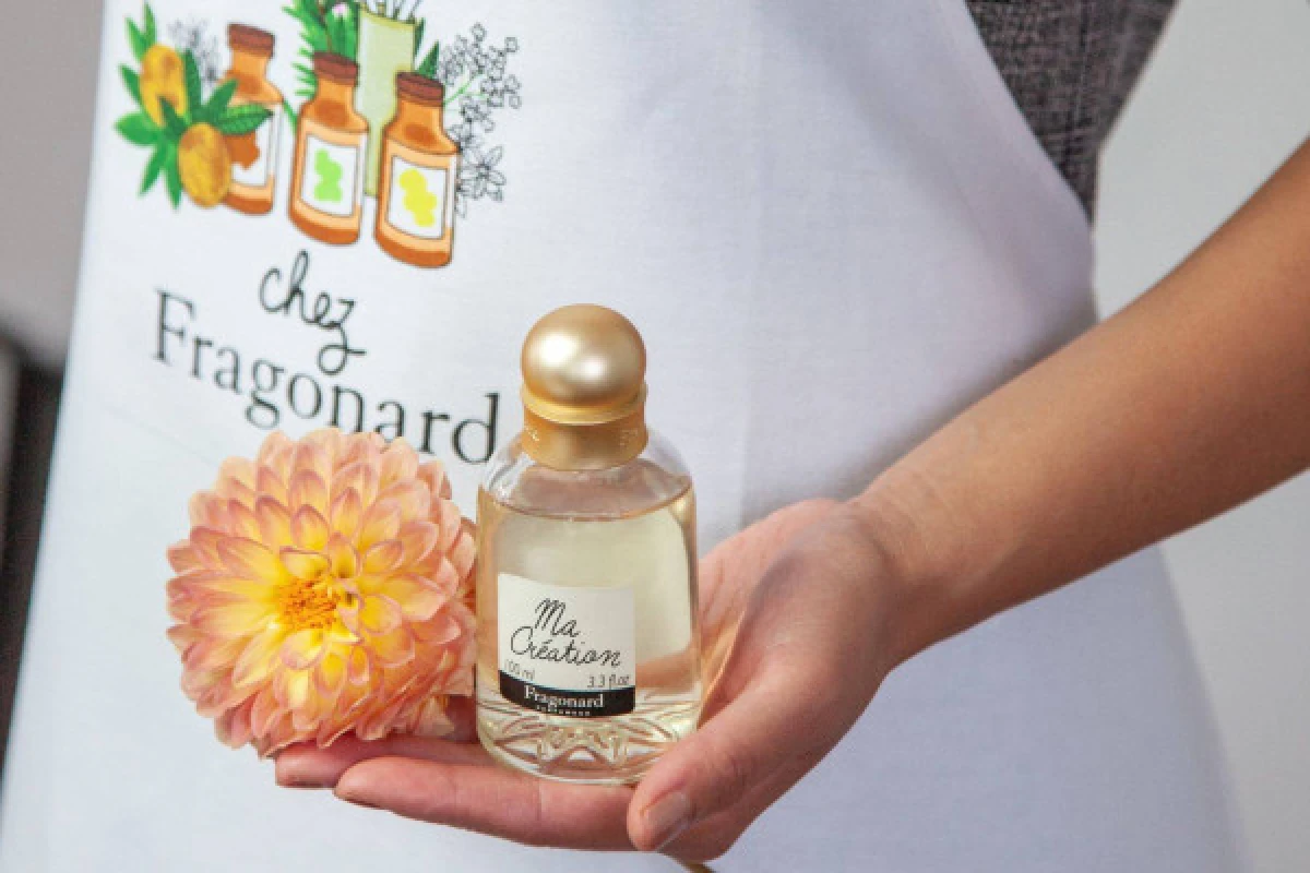 Perfumer Workshop in Paris - ONLY in FRENCH - Expérience Côte d'Azur