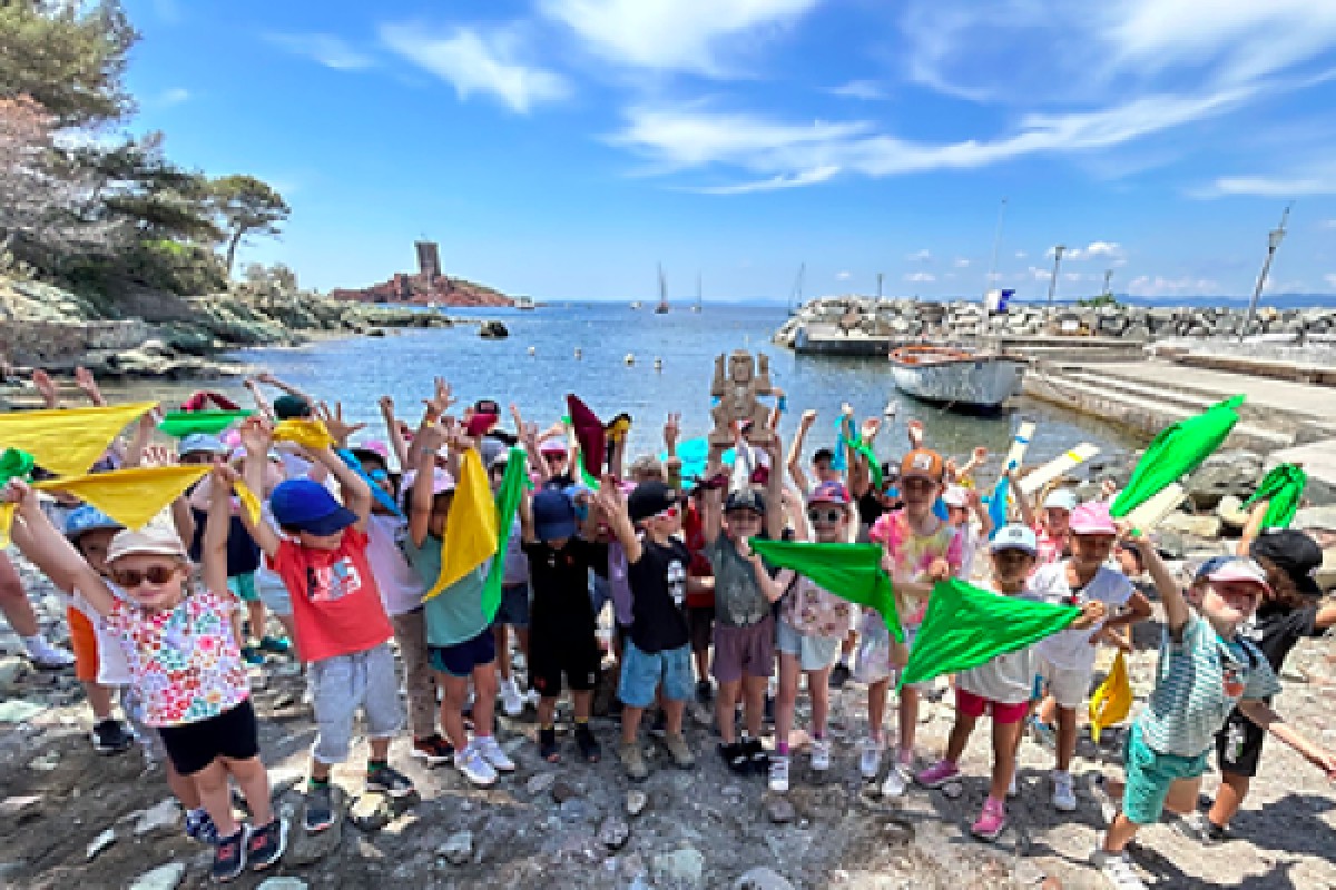 PROMO - ADVENTURE AND DISCOVERY Combo: Kids-Lanta + Giant Paddle Tour of the Calanques - Expérience Côte d'Azur