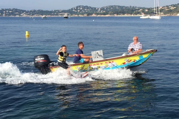 Baby water-ski (3-8y) - Expérience Côte d'Azur