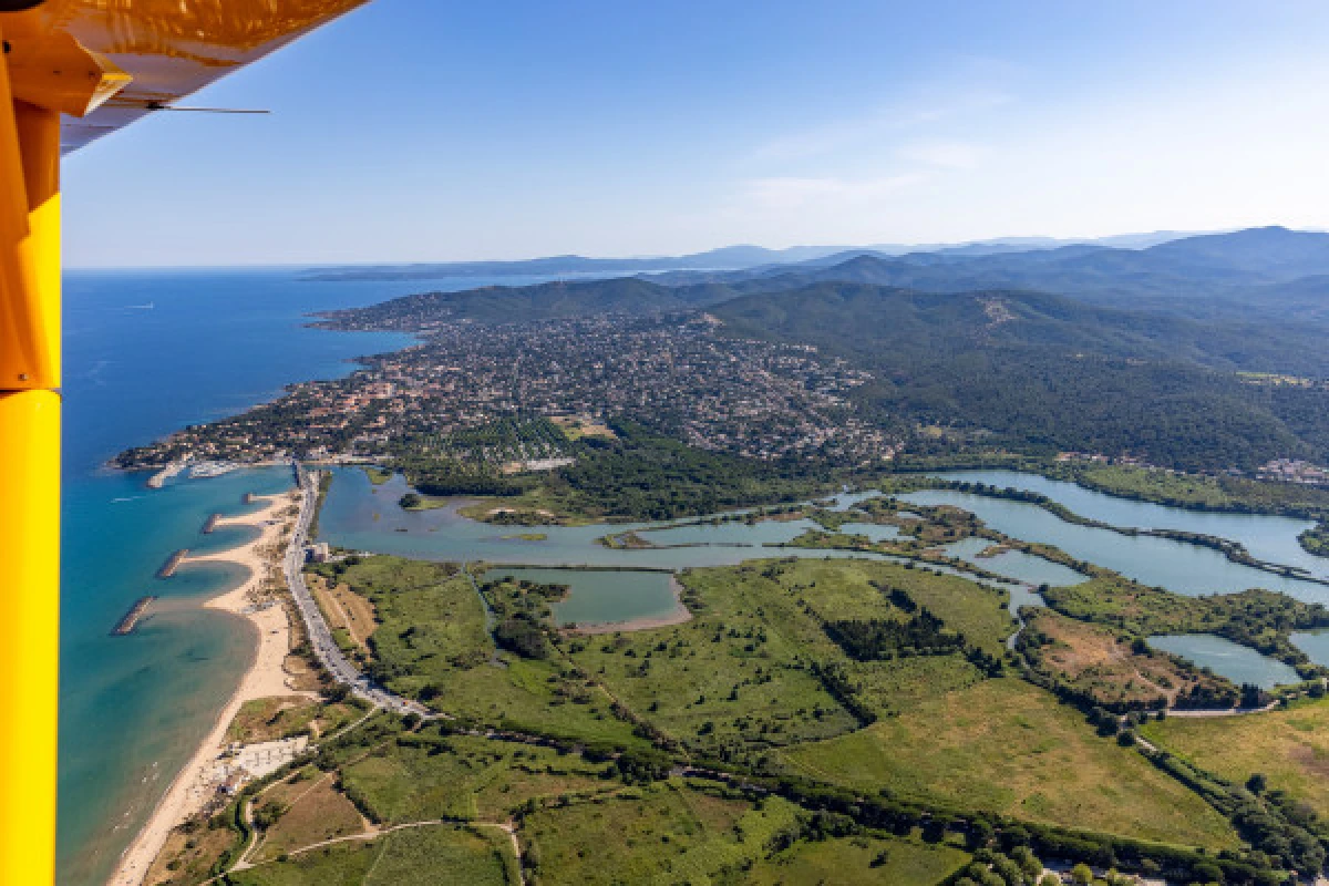 Ultralight Aircraft Flight- The yellow planes of Fréjus - Expérience Côte d'Azur