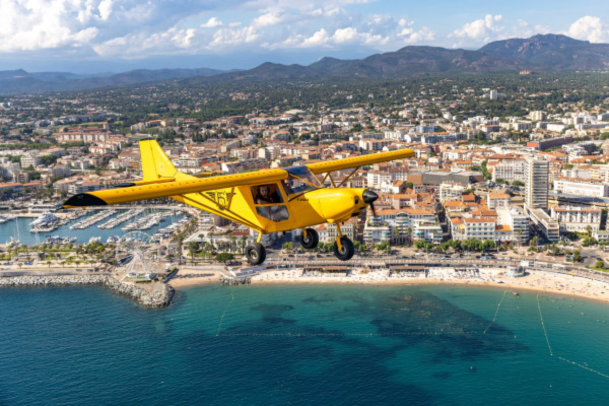 Ultralight Aircraft Flight- The yellow planes of Fréjus - Expérience Côte d'Azur