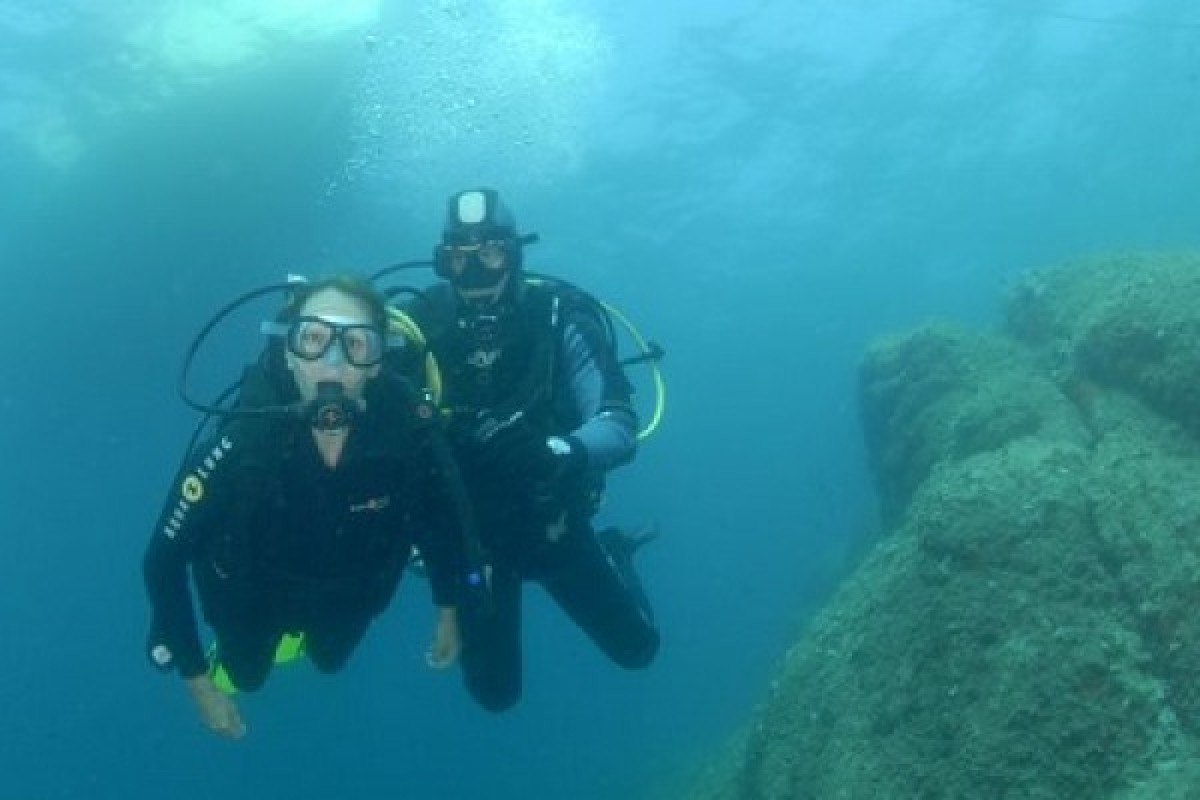 First scuba-diving - From the beach, Mandelieu - Expérience Côte d'Azur
