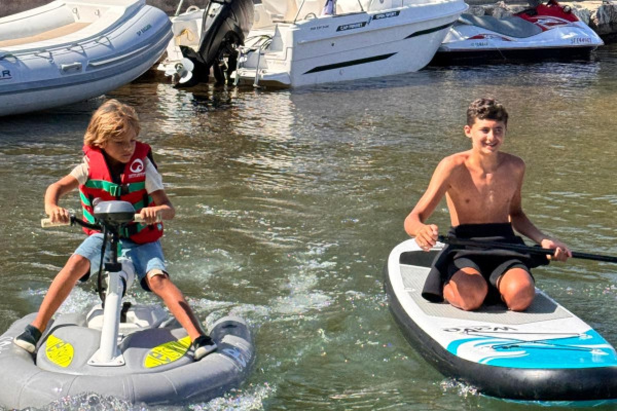 Electric Jet Ski for Kids on the Agay River – Saint-Raphaël - Expérience Côte d'Azur
