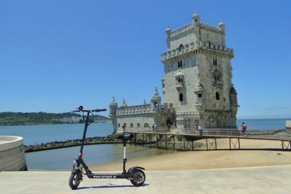 Belém Tour by E-Scooter - Expérience Côte d'Azur