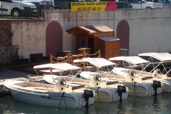 Expérience Côte d'Azur | Boat rental without license - Agay Bay