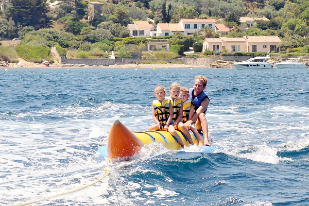  Towed buoy ride - Expérience Côte d'Azur