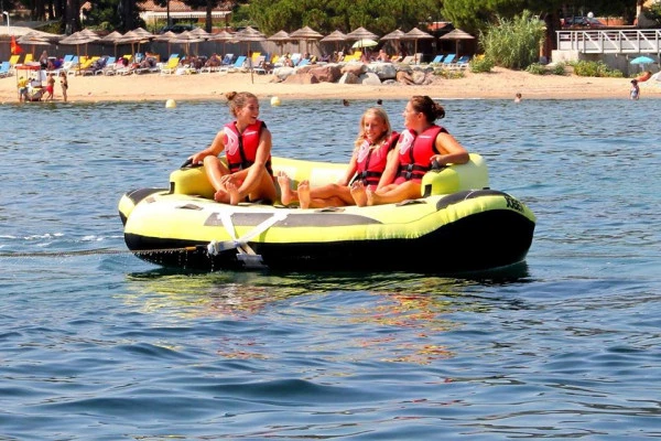 Towed buoy ride - Expérience Côte d'Azur