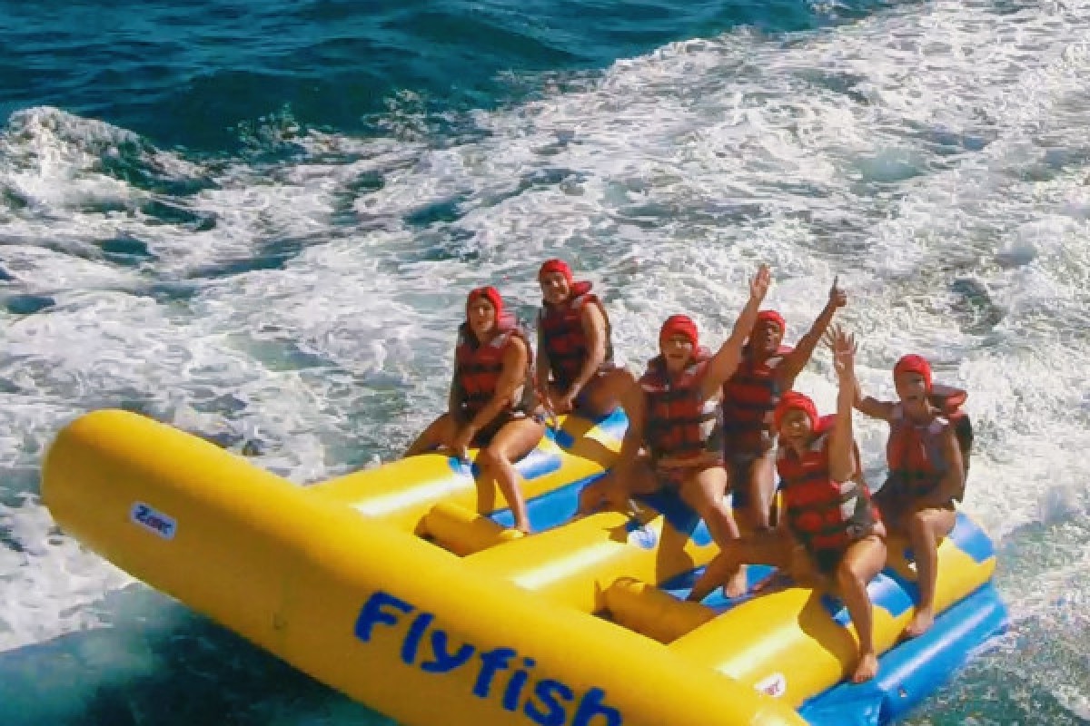 Towed buoys - Saint-Aygulf - Expérience Côte d'Azur