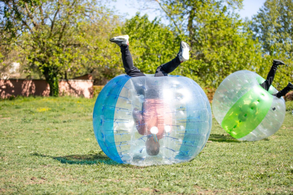 Bubble Bump N ° 1 of football in bubbles - Saint Raphaël - Expérience Côte d'Azur