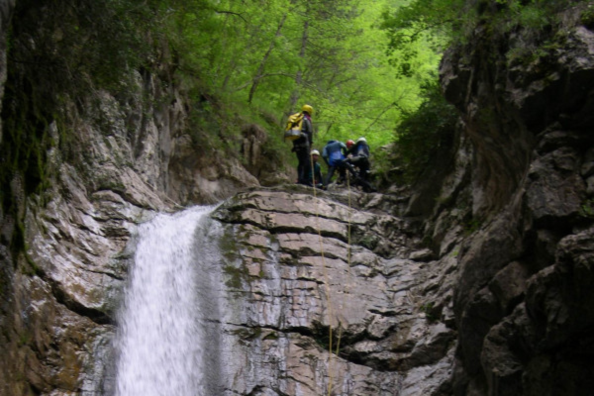 Gréolières Canyon Exploration - Abseiling - Expérience Côte d'Azur