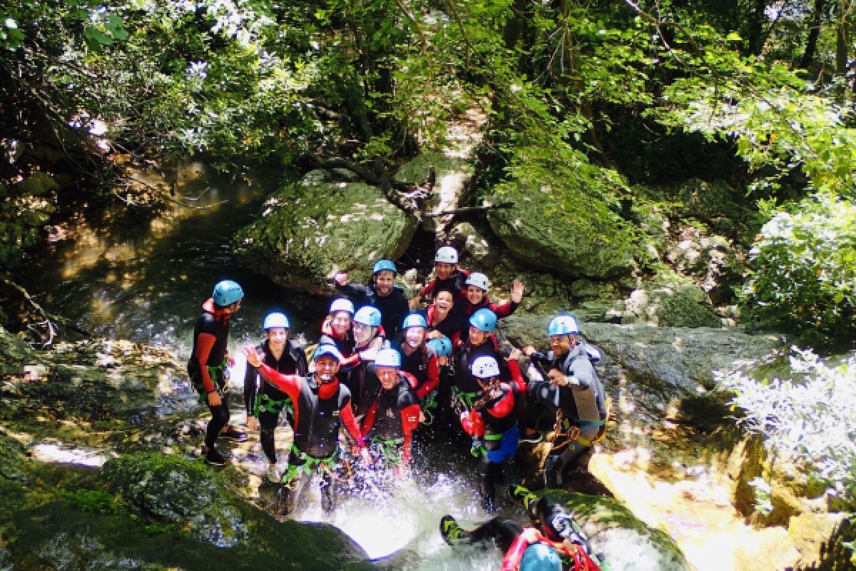 Family Canyoning - Gorges du Loup Canyoning - PROMO - Expérience Côte d'Azur