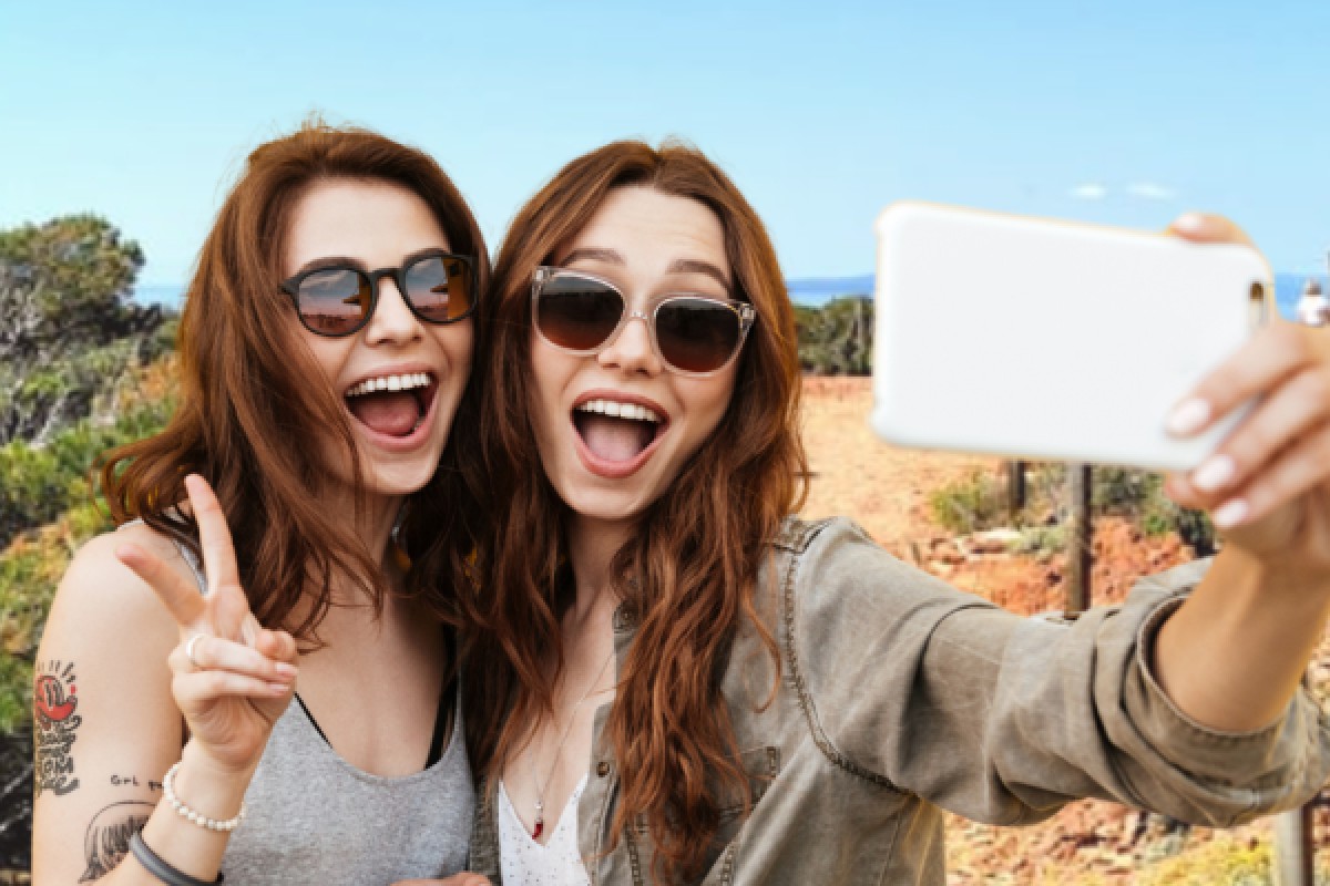 PROMO - CHILL & FUN combo: treasure hunt + sunset aperitif on a giant paddleboard - Expérience Côte d'Azur