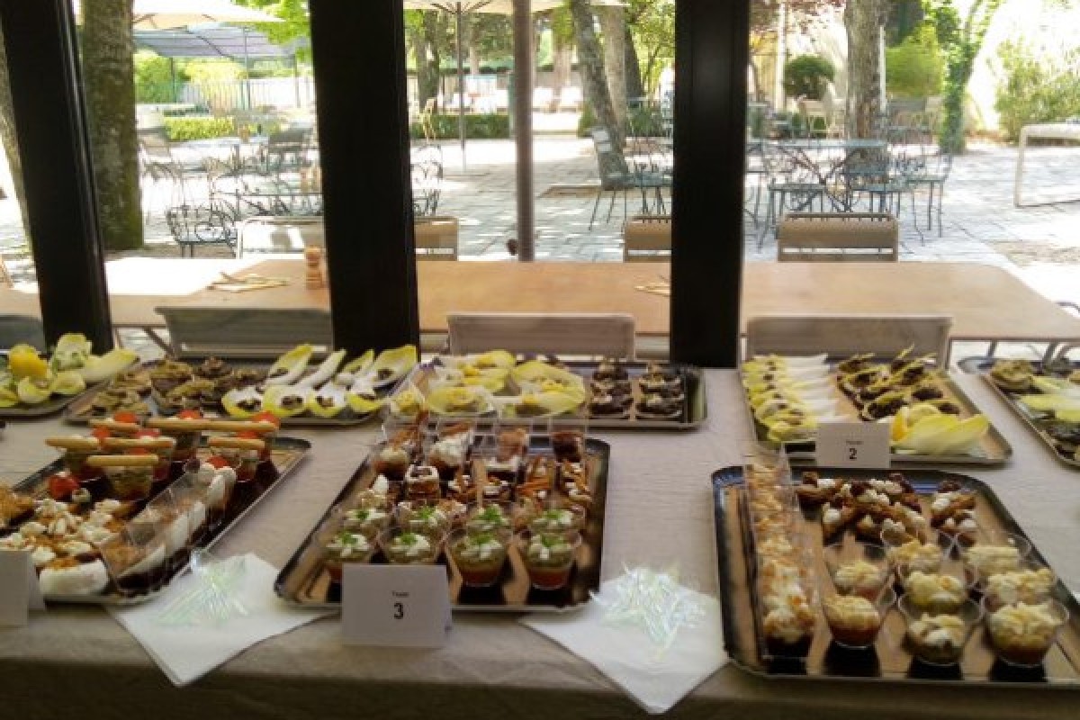 Cooking challenge: prepare a Provencal aperitif - Expérience Côte d'Azur