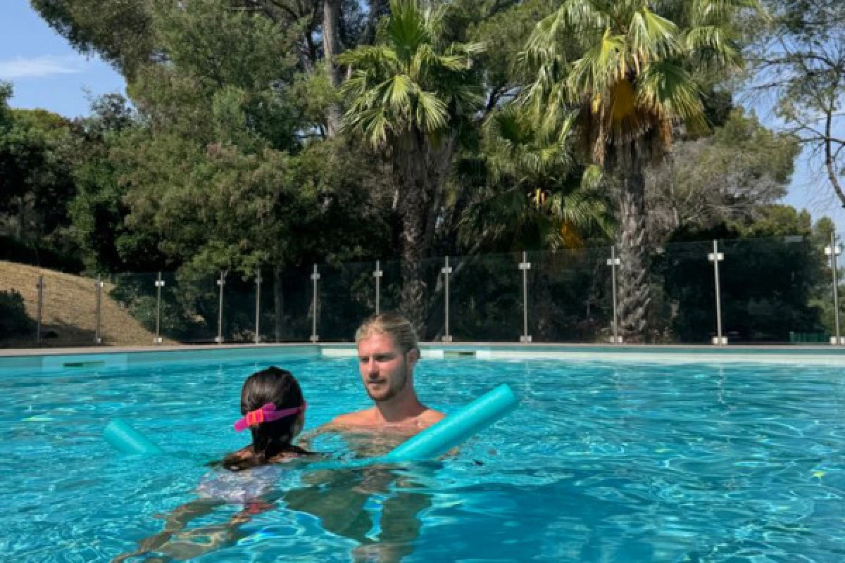 Private swimming lesson at home - Expérience Côte d'Azur