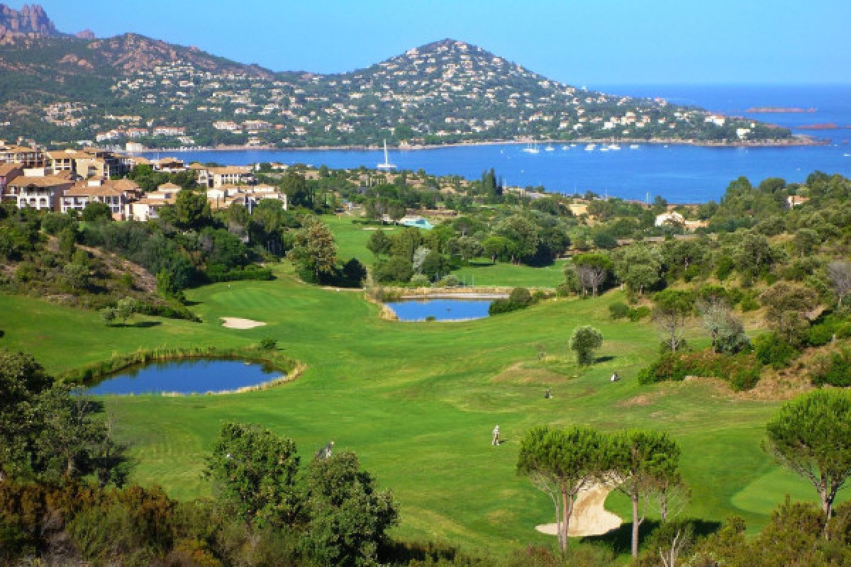 Discover golf in a group - Expérience Côte d'Azur