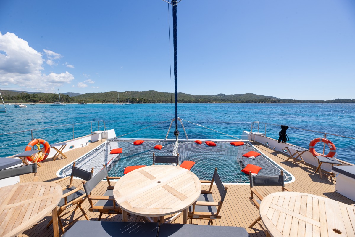 Departure Hyères | Le Brunch en Mer | Presqu'île de Giens & Porquerolles - Expérience Côte d'Azur