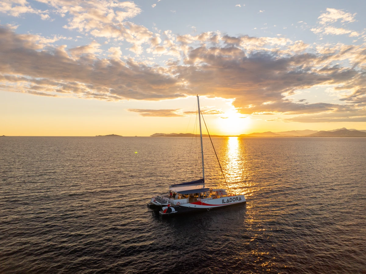 Departure Hyères - Sunset - Presqu'île de Giens - Expérience Côte d'Azur