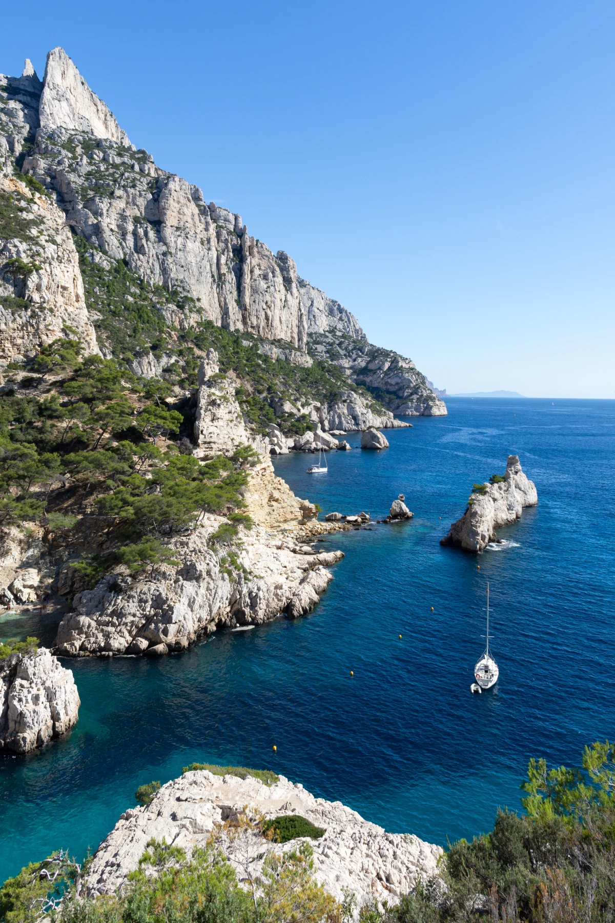 Brunch cruise from Marseille: discover the calanques on a catamaran - Expérience Côte d'Azur
