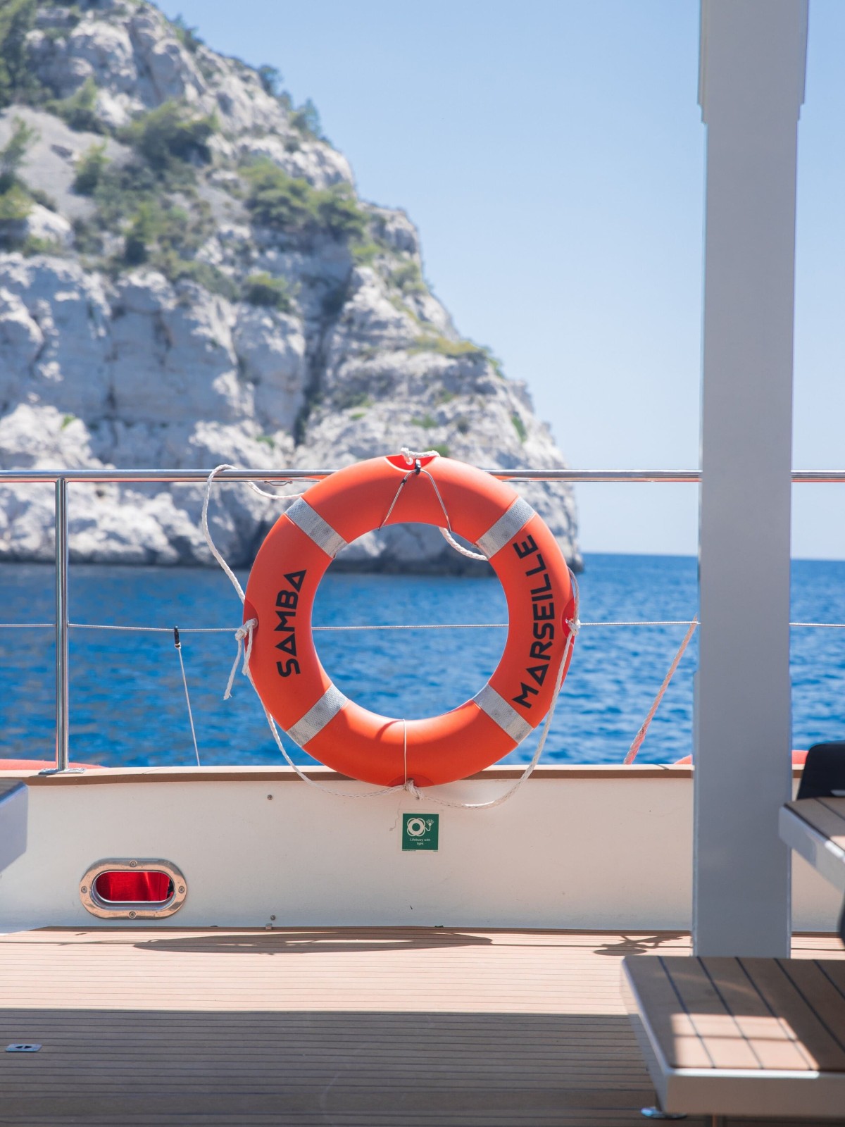 Brunch cruise from Marseille: discover the calanques on a catamaran - Expérience Côte d'Azur